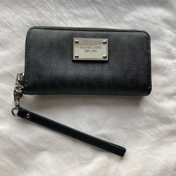 MICHAEL KORS 35H8STVT3B Women's Wallet - Black - Picture 1 of 10